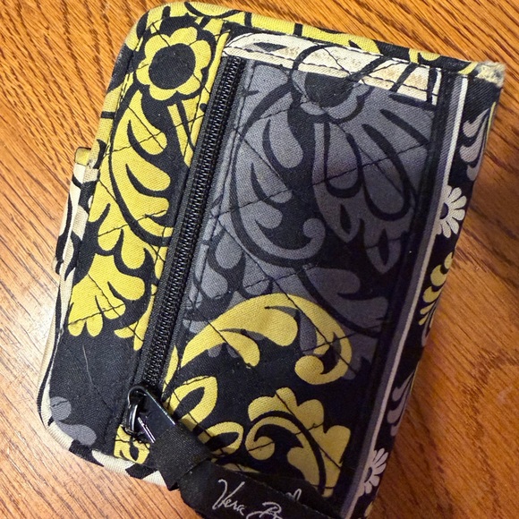 Vera Bradley Black and Gray Floral Wallet - Picture 2 of 6